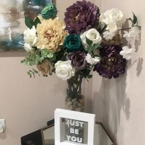 AMAZING FLORAL ARRANGEMENT!